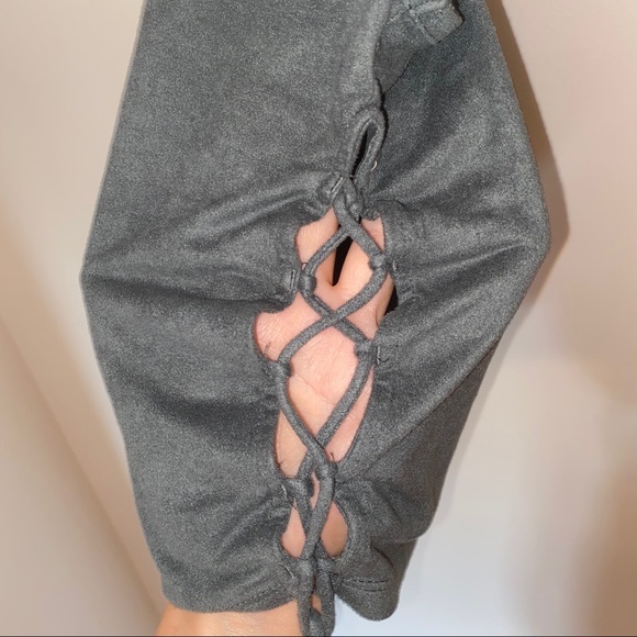 🌴 3/$30 AMERICAN EAGLE Suede Lace Up Tank Top 🌴 - Picture 4 of 5